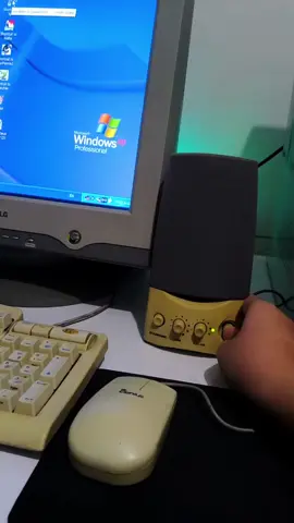 Memories  #old #windowsxp #2000s #windows #xp 