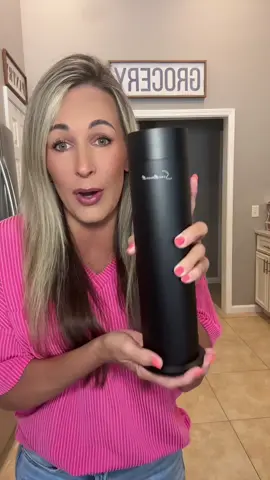 Best smelling scent diffuser for your house #scentdiffuser #luxurysmell #petodoreliminator #diffuser #diffuseroil @Scentiment 