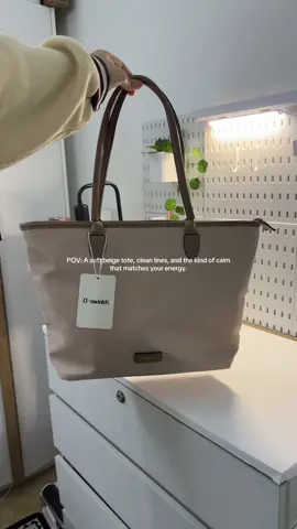 Suka la tote bag macam ni boleh bawak macam2! Warna dia estetik sangat 💗✨ #Totetbag #womentotebag #Owinkk #womenbags 