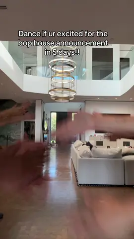 What do you think it is ?? 👀👀 @Bop House @Markell Washington @Phoeyuibe @Sava 🥬 