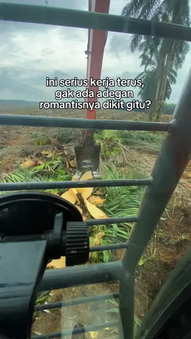 hadeh 🤧#kuliproyek #chiping #alatberatexcavator #operator #fypp 