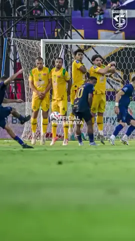 ernando Ari sukses membukukan 5 penyelamatan dlm laga persebaya vs persita match day 2, bro super league #persebaya #wani #bonek #capcut #fyppppppppppppppppppppppp 