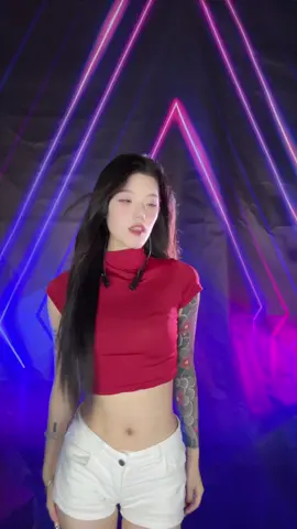 Hitting every bass drop.🔊#slomo #flowdance 