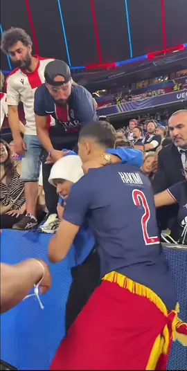 #achrafhakimi #lwalida #morocco #PSG #fouryou 