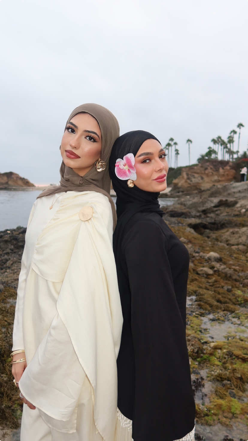 Anywayyy team zahraa 💅 #modestfashion #hijabitiktok #fitinspo #modestoutfits #OOTD #outfitcheck #hijab #beach #tsitp #thesummeriturnedpretty #teamconrad #teamjeremiah 