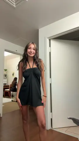 ft Avery asking if she’s in the back 