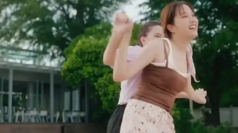 Bầu trời đầy sao cũng ko bằng ánh mắt người .... tôi mún nói với cả thế giới rằng ... 