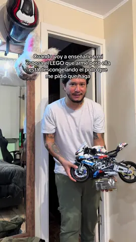 Armable de moto BMW disponible con nosotros 😎 #bmw #lego #esposa #humor #moto 