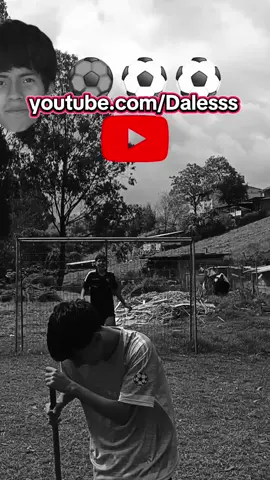 Penaltis mareados⚽🤪.... link del video completo en la bio #goviral #futebol #amigos #penal #paratiiiiiiiiiiiiiiiiiiiiiiiiiiiiiii 