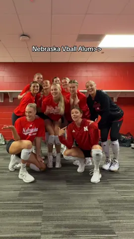 dream team 💪🏼💪🏼 #nebraskavolleyball #alumni 