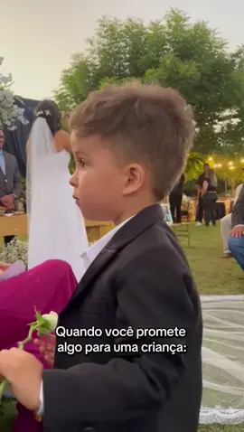A cobrança vem! E essa foi bem em meio aos votos 😂😂