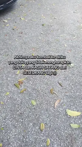 Sedih tapi ya udah lah bahagiakan diri sendiri itu jauh lebih penting 🙂🥀 ...