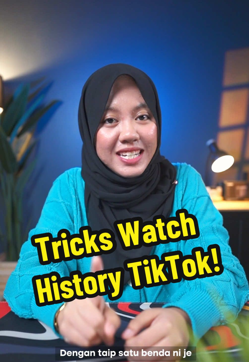 Mesti ramai lagi yang tak tahu kan, dengan taip satu benda je, korang dah boleh tengok balik video history dekat TikTok dengan cepat & senang tau! 😏 Save video ni cepat-cepat and tengok sampai habis! 🔥 1.Masuk TikTok 2.Pergi dekat bahagian Search  3.Taip titik ( . ) dan tekan search 4.Tekan View your watch history  Ha settle! Sekarang korang boleh terus tengok history video yang korang dah scroll sebelum ni😎  Tapi, kalau awek korang jumpa tricks ni, confirm tak sampai seminit dia boleh check balik apa video yang korang pernah layan! 😂 So cuba komen sat, korang ni jenis yang suka delete history ke biar je? 🫣 #TikTokTricks #WatchHistory #TikTokHacks #TechGeekChannel