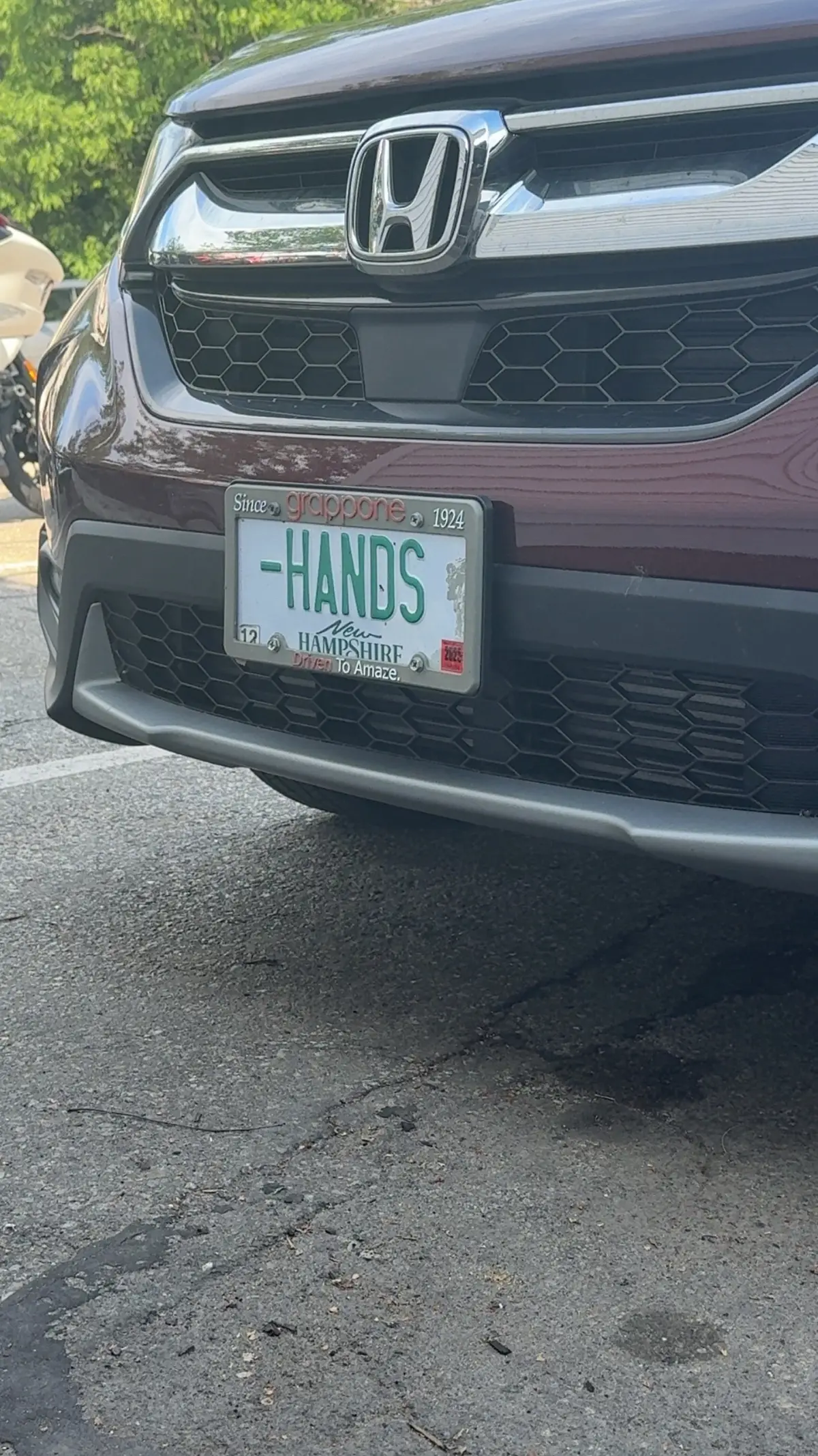 Always interesting seeing what people have as a vanity plate #fyppppppp #nh 