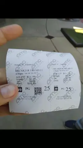 anniversary date with babe 🖤 went to see disney freaky friday 2 👍 good movie 🖤🍿   #freakyfriday2 #anniversary #disney #10thanniversary 