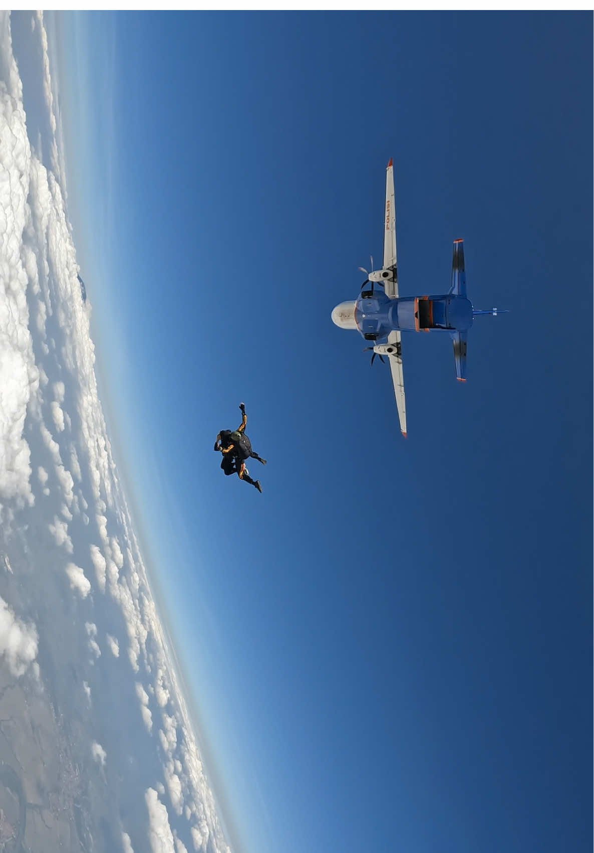 1000000/10❤️ Thankyou kak @Stratio Sabrang  #skydivingindonesia 