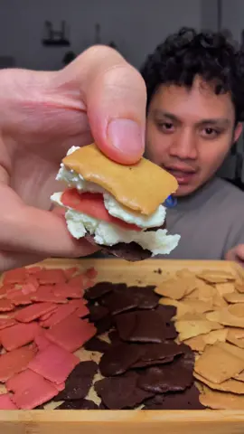 trend fuji emang dimana-man yah. gua sampai fomo buat brownie crispy sandwitch ini. DAN ENAK WEH!! 🤩🙏🏻 #mukbang #kulinerindonesia #trendfuji #makananviral #jajanantiktok 