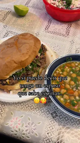Si ya de por si la barbacoa y el consome son de lo mejor, ni les cuento en un dia lluvioso 🍖🐑🌧️#barbacoa #barbacoadeborrego #consome #comidamexicana 