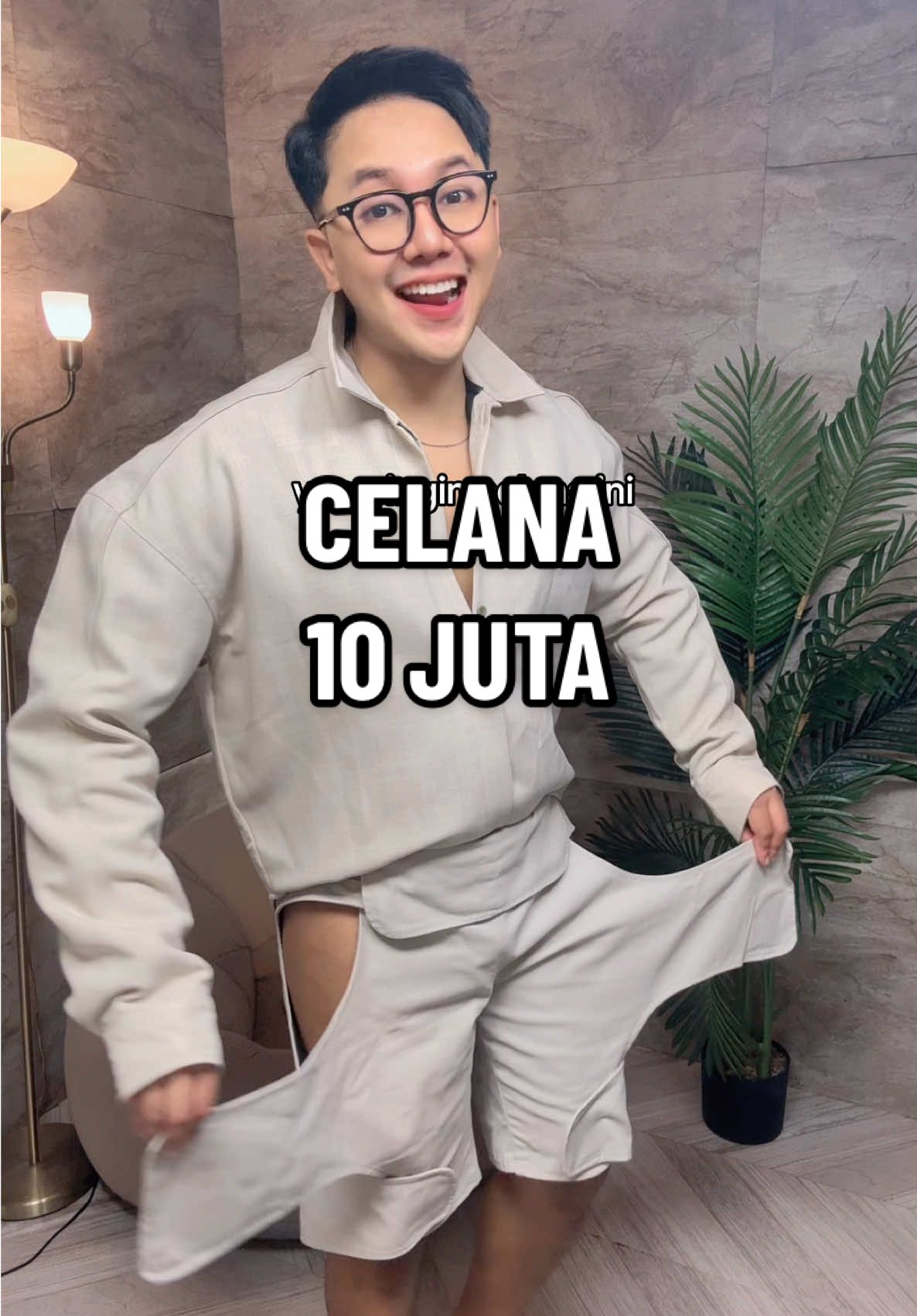 Takut gak kebagian Celana bolong ini #outfitideas #mensfashion #styletips #fashiontutorial 