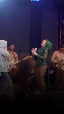 Teluk Bayur - Silvy Kumalasari #telukbayur  #silvykumalasari #himawanmusic #omhimawan #music #fyp 