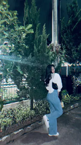 #CapCut enakeun lagunya🐮#promomakanmerdeka #4u #foryoupage 