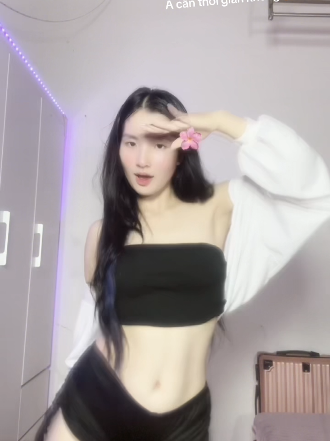 #startwithstarters #huyenneoo #trending #xuhuong #dance 