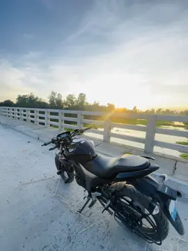 না মরা পযন্ত তোমাকে ভুলতে পারবো না 😅#suzuki #gixxer #Monotone #bikelover 