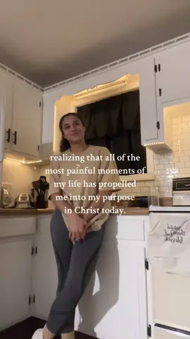 Ask God, what are teaching me through this trial? Lean into the pain and find the purpose through it hrist #Christian #God #Pain #Purpose #Trials  