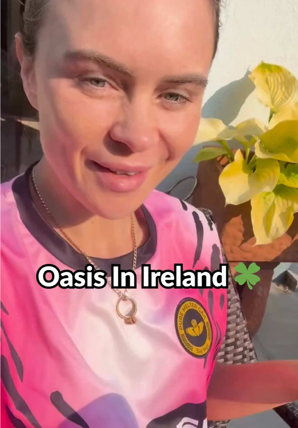☘️WE WILL DECIDE!☘️ Happy @Oasis weekend to all who celebrate. God bless all and every bucket hat. Cya tonight 🤌🏻 can’t wait to very visibly Shazam ‘Wonderwall’ and see what kicks off #oasis #oasisdublin