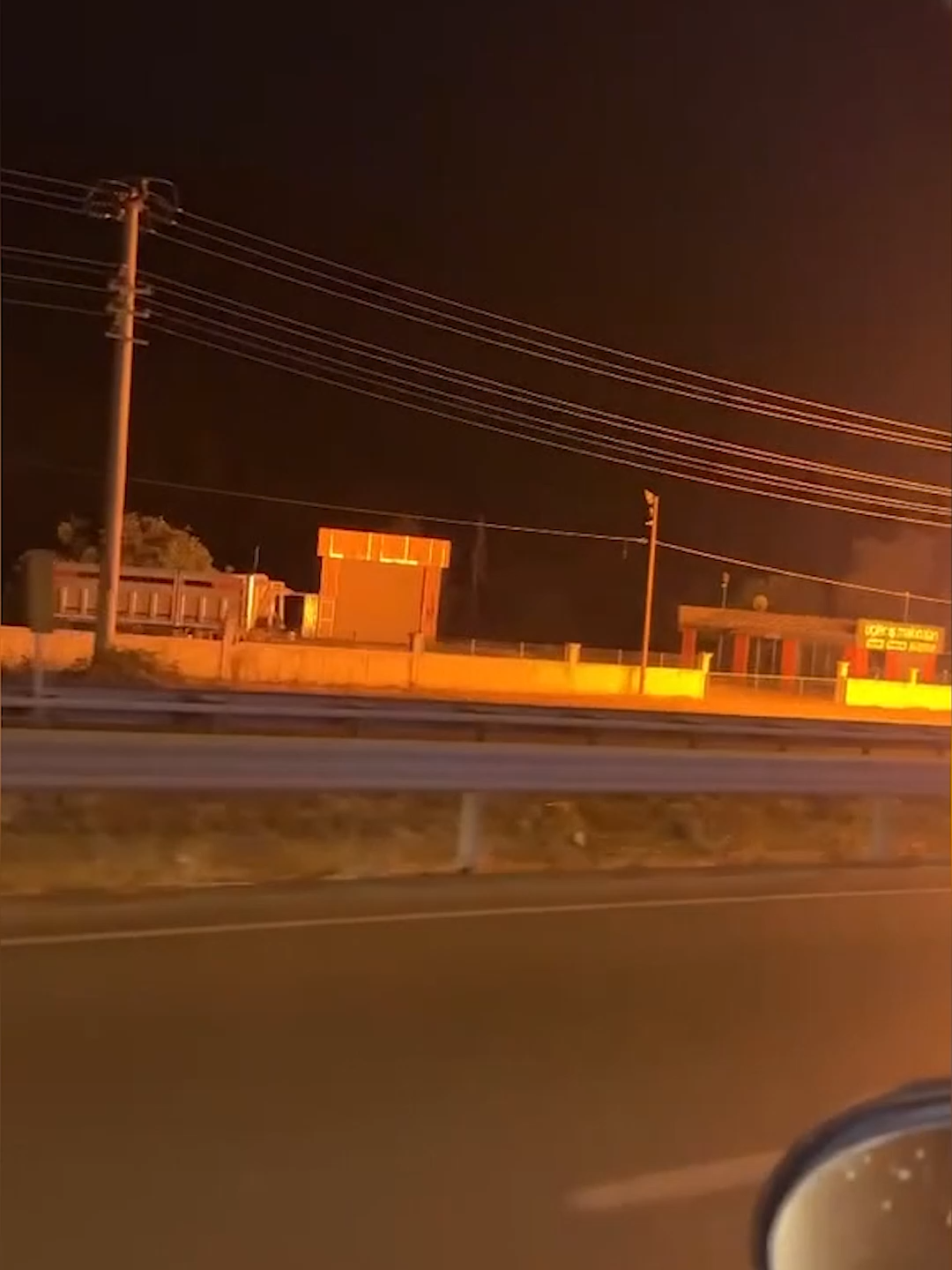 Samsun'da yanarak 5 kilometre giden tırın dehşet anlarının yeni görüntüleri ortaya çıktı #samsun