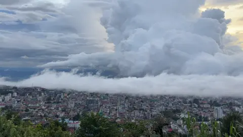 အသက်ရှူရပ်လောက်တဲ့မြင်ကွင်း🤍💙#taunggyi #fyp #တောင်ကြီးသူ#တိမ်ပင်လယ် 