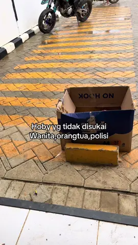 Maap pakk🫡#supermoto #wr155 #wr155supermoto #wr155modifikasi #yamahawr155 #supermototiktok 