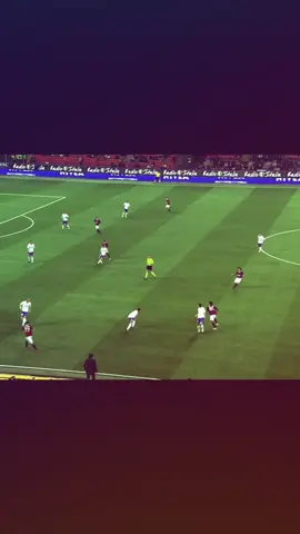 الساحر 🤚🏽😝✋🏽#رونالدينيو_الساحر🇧🇷💚 #تصميم_فيديوهات🎶🎤🎬 #صعدوو_ءڪڪسبلور_للايڪ_متابعه #اعادت_نشر🔁 #شعب_الصيني_ماله_حل😂😂 