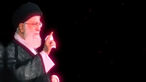 باعع الدقهه🤏🏻🌷+قادتنا ومراجعنا💗🥹 .  .  .  .  .  ..  .  .  .  .  .  .  .  .  .  .  .  .  .  ..  #سيد_علي_الخامنئي #سيد_علي_السيستاني #صلى_الله_عليه_واله_وسلم #مــيـرزا_الســيســتانـي☫ #الحشد_الشعبي_المقدس @﮼أم الأكبَـر☪. 