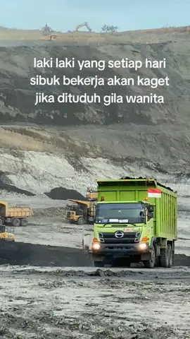 bunuh ha lagu ai🤣#driverhaulingkalimantan #drivermuda #fyp #storytambangbatubara 