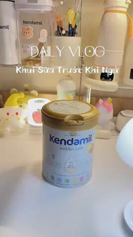 Khui sữa phiên bản 