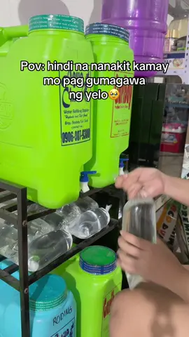 Wala ng kamay na makalyo kasi may pantali na ng yelo🥹#icetool #plasticbagtiertool #pantalingyelo #summerbusiness #fyp 