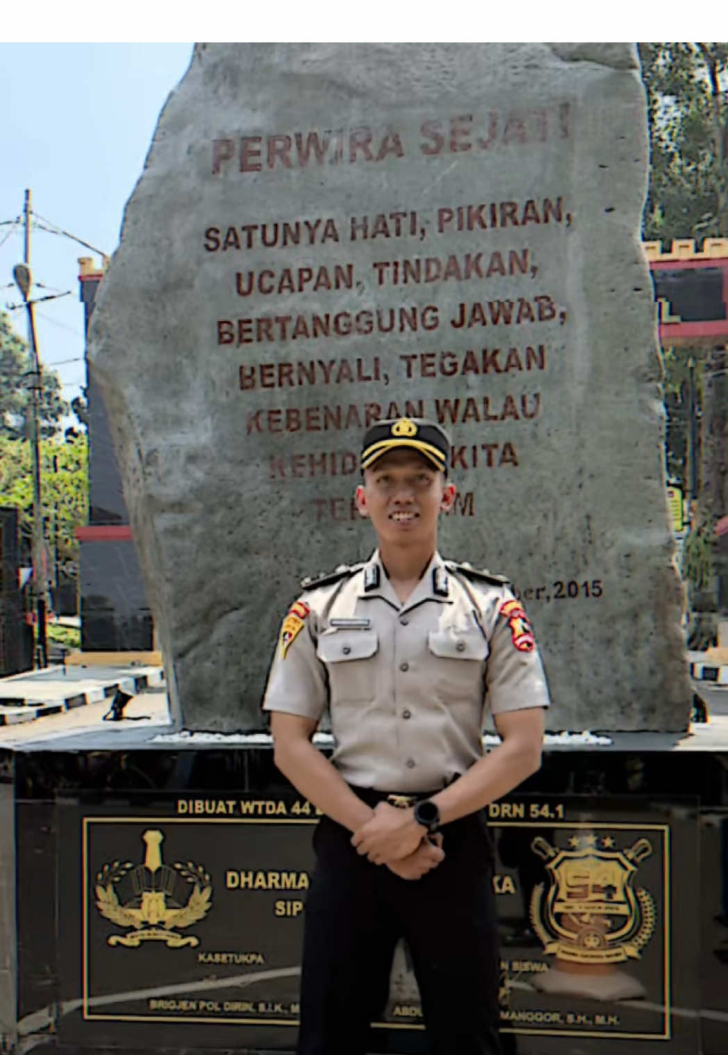 Ijin Ikut trand #capcutpioneer #polisi #polisiindonesia #mahasiswa #cumlaude #sip542 #setukpapolri 