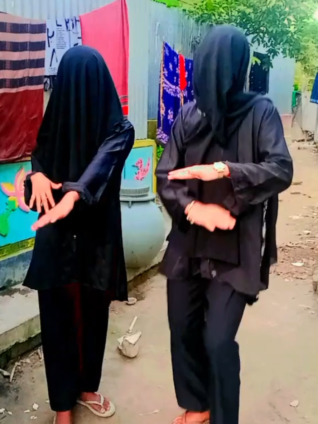 আ সোনা, কি দেখো?#vairal #foryou #official @꧁༺₱ⱤØ₦ØɎ Vł༺꧂ 