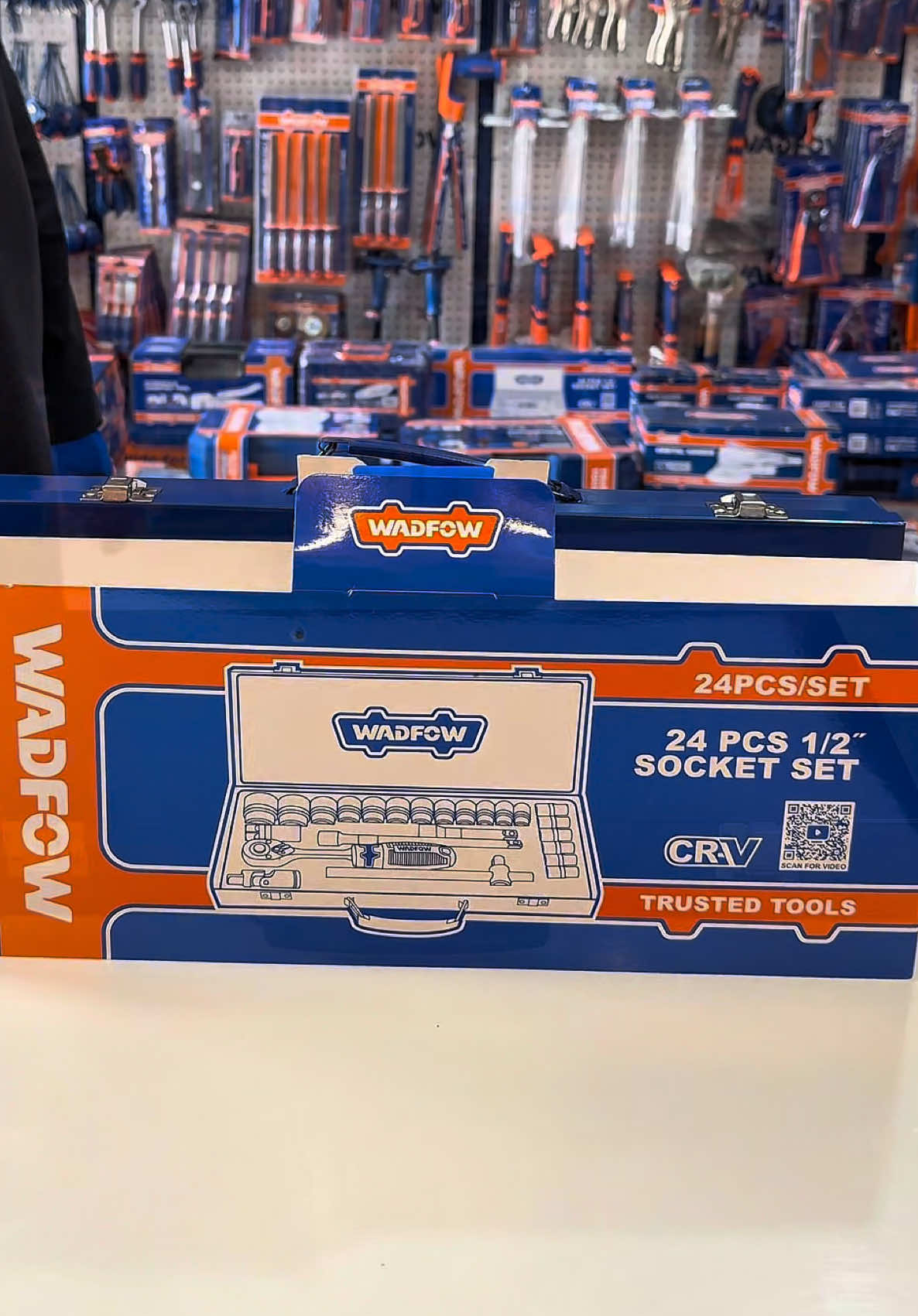 Unboxing the WADFOW 24PCS 1/2” Socket Set 🔧 A complete toolkit for mechanics, electricians, and DIY projects. Durable, reliable, and professional-grade tools for every job. 👉 Perfect for workshops, garages, and home repairs. Would you use this in your tool collection? 👇 #toolreview#FriendsBuildingSolution #foruyou #zamzamelectronics#aura
