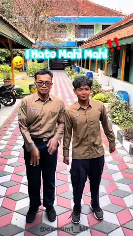 📣 CALLING ALL STUDENTS! Raise your anchor, the tide is rising! 🌊 Jangan sampai kelewatan dengan keseruan Muhigh Soundsation #12 🤩‼️ 🚨 Save the Date 🚨 🗓️ : 21 Agustus 2025 📍: SMA Muhammadiyah 1 Klaten See you, guys! 🪼#smamuhammadiyah1klaten #osmamka #kontenosis 