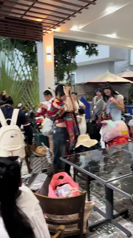 Seaside Hotel biết ơn và xin gửi lời cảm ơn chân thành đến quý khách, quý đối tác đã ủng hộ dịch vụ nhà hàng trong những ngày nắng mưa 🥰🥰❤️ Với chất lượng và g.i.á  dịch vụ hợp lý nên nhận lại được sự yêu thương của rất nhiều khách hàng, rất mong quý khách hàng hoan hỉ bỏ qua nếu như có sai sót trong quá trình phục vụ, Seaside đang ngày càng cố gắng hoàn thiện dịch vụ mang đến quý khách hàng trải nghiệm tốt nhất ❤️