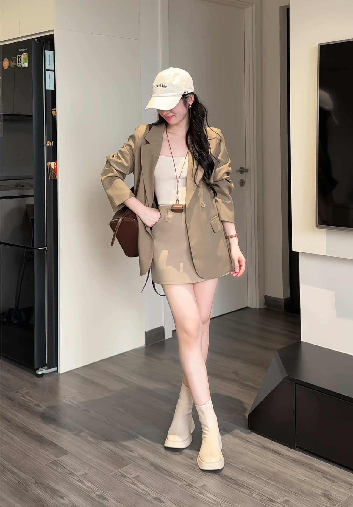 My outfit hôm nay tone nâu nhè nhẹ, my gu của bà nào vô nhận nhaaa #fyp #myoutfit #outfit #OOTD #blazer 