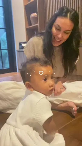 Akhirnya ketemu omaaa, main sama oma, bisa nempel sama oma @Sophia Latjuba 🥹🫶 thank you oma udah ajak Bi main yaaa! See you sooon 😚 #babybriella #fyp #sweetmemories #babygirl 