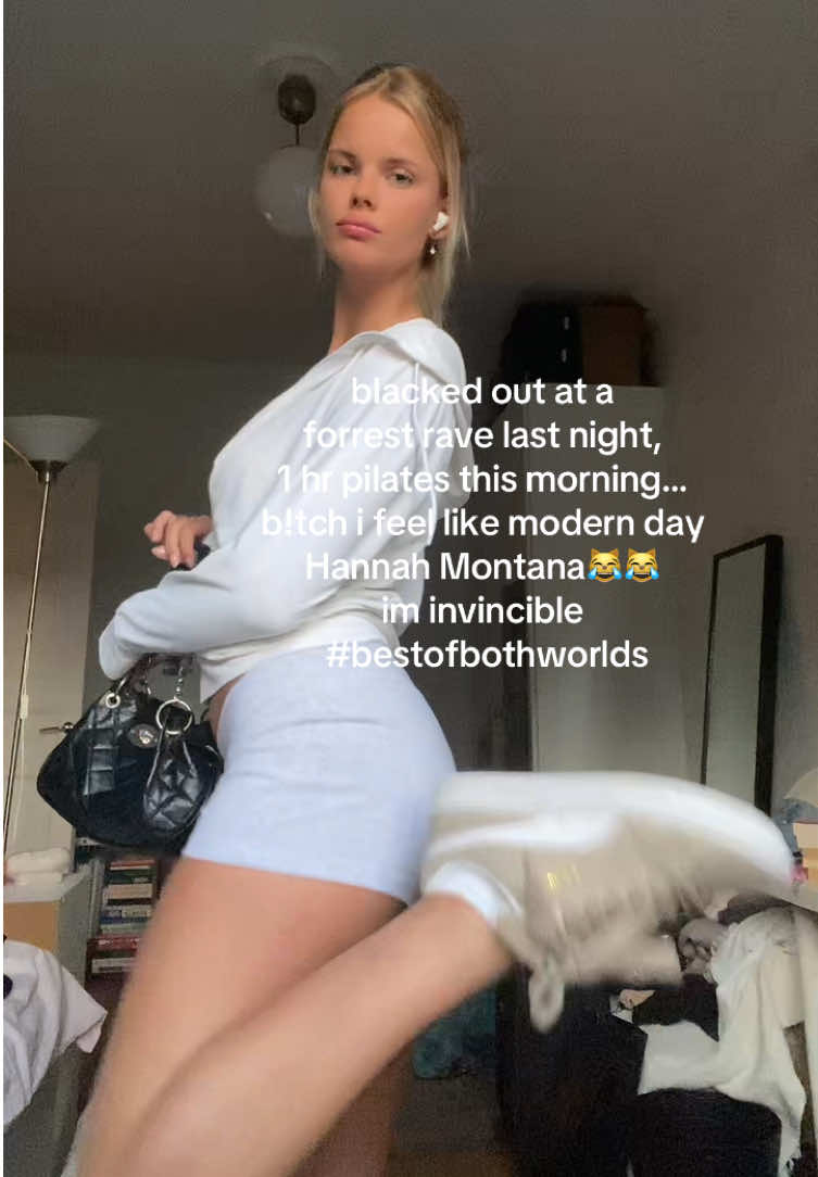 ”finding the balance between cigarettes and tofu” #bestofbothworlds #partygirl #wellness #diva #almonddaughter 