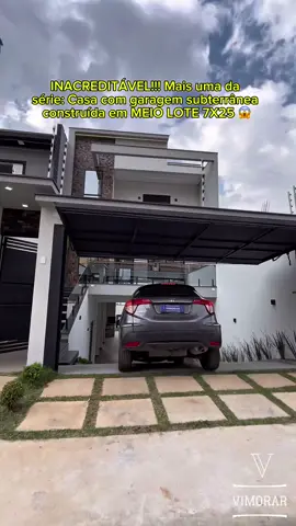 Você moraria em uma CASA ASSOBRADADA com garagem subterrânea? 📲Compartilha esse vídeo com alguém que PRECISA ver essa casa! 🏠Parece só uma casa assobradada... até você descer a garagem. Construída em um terreno de declive 7x25, essa casa surpreende com: 📐225m2 de área construída 🚘6 vagas de garagem subterrânea 🛌3 quartos + 1 escritório 🔥Área gourmet completa com piscina e cascata iluminada 🔝Acabamentos de alto padrão ✅Ideal pra quem quer espaço, conforto e uma casa fora do comum. 💰R$1.200.000,00  Agende sua visita (11) 99942-7314 Creci 42674-J Vimorar Imóveis  CRECI/SP 273748-F Ronaldo Lopes #CapCut 