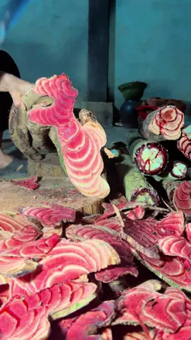 Huyết đằng(dây bổ máu )cổ thụ giúp bổ máu ăn ngon ngủ ngon hỗ trợ đau đầu hoa mắt chóng mặt tiền đình,đau mỏi vai gáy tê bì chân tay và điều hòa kinh nguyệt🥰#xuhuong #comau #congvieccuatoi #cuocsongvungcao😘 @Mai Hà1995✅(nick phụ) 