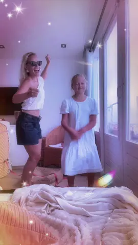 Funny tiktok dance!! Easy dance 👍🏼❣️#dance #easy #viral #girls #fyp 