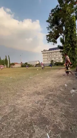 mek kedemok titik 😅