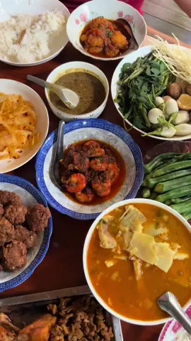 ဒီနေ့တော့ သူများအိမ် ထမင်းသွားစား🥴#ထမင်းဖိတ်ကျွေးတဲ့ ချစ်ရတဲ့ အန်တီနဲ့ ညီမလေး ကျေးဇူးအများကြီးတင်ပါတယ်ရှင့်❤️